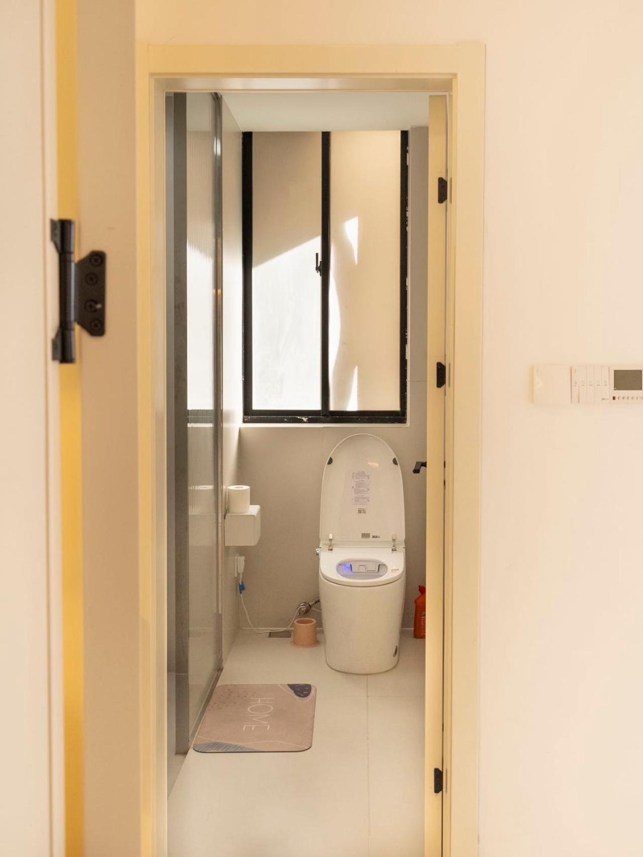 Eastern Hub - Three Bedroom In Xintiandi, 50m From Metro, Many Shops And Malls Surrounded Apartment Shanghai
