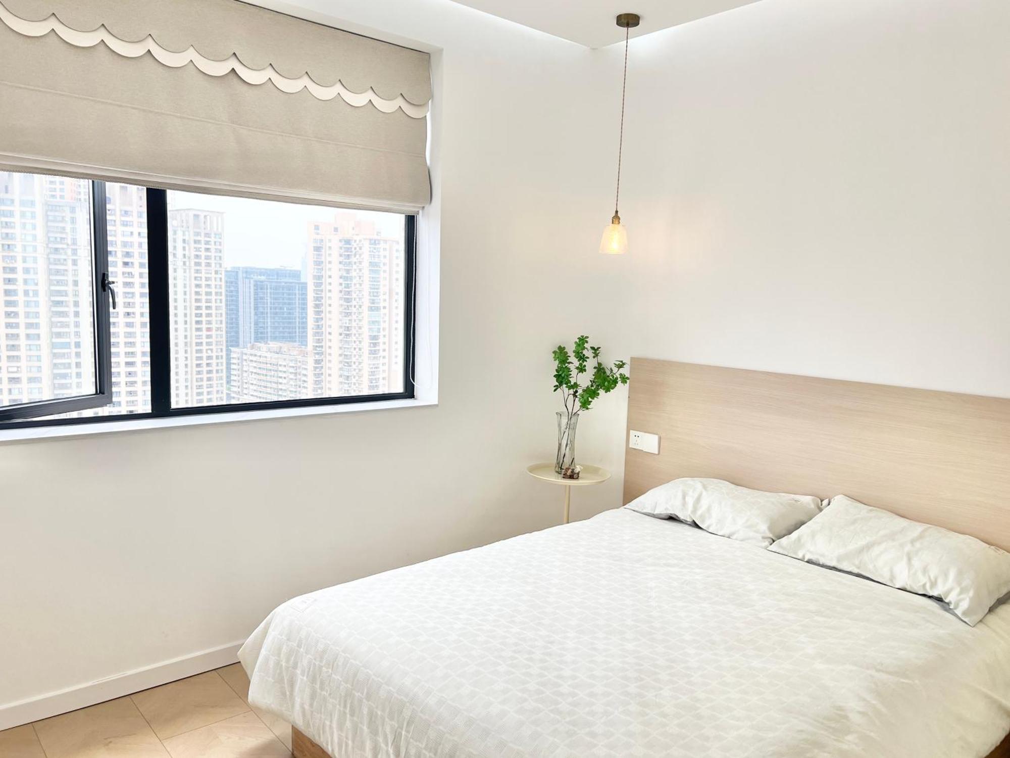 Eastern Hub - Three Bedroom In Xintiandi, 50m From Metro, Many Shops And Malls Surrounded * Shanghai