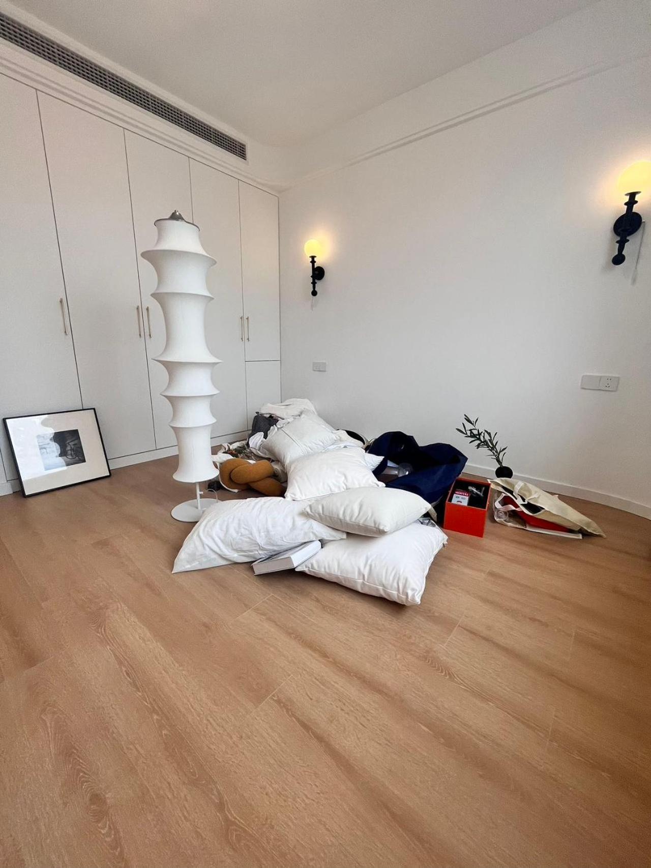Eastern Hub - Three Bedroom In Xintiandi, 50m From Metro, Many Shops And Malls Surrounded Apartment
