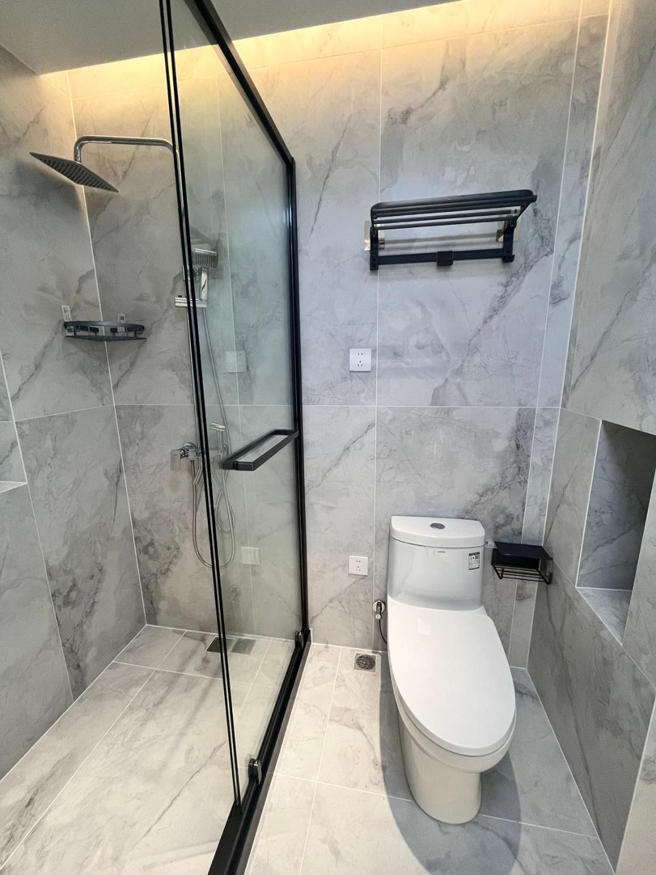 Eastern Hub - Three Bedroom In Xintiandi, 50m From Metro, Many Shops And Malls Surrounded Apartment Shanghai